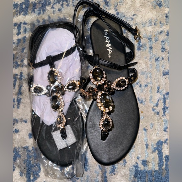 Flat sandals 8 1/2 Brand New without tags. - Picture 2 of 2